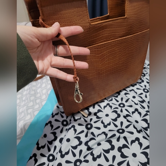 Béis crocodile vegan leather bag - Picture 3 of 6